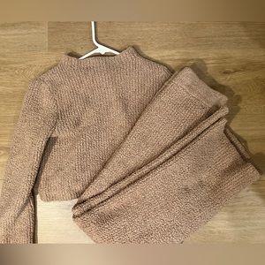 Aerie Lounge Set